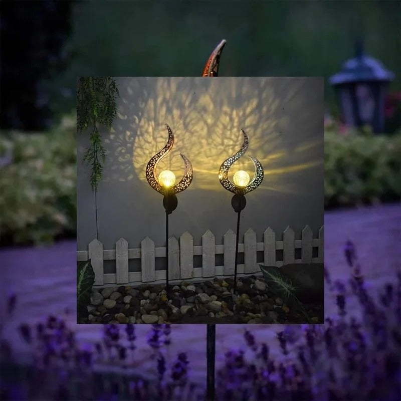SolarGlow – LED Solar Garden Lights with Creative Design