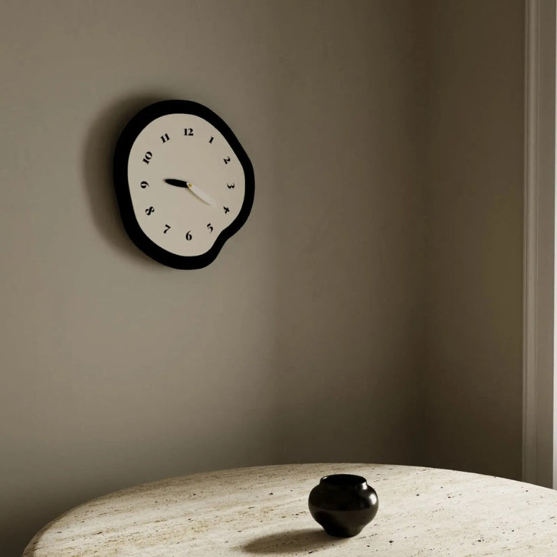 TimeMorph – Irregular Shape Wall Clock with Clear Number Display