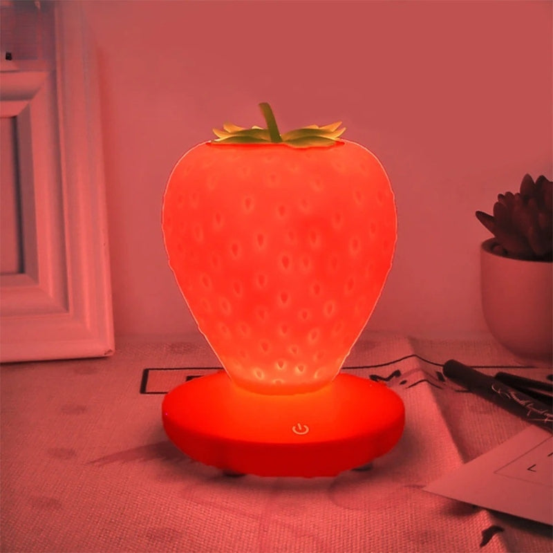 BerryGlow – LED Decoratieve Tafellamp met Aardbei Ontwerp Velani