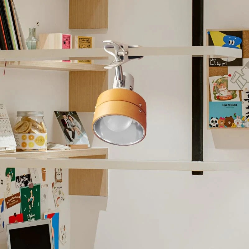 ClipBright – LED Lamp with Adjustable Clamp and Round Shape