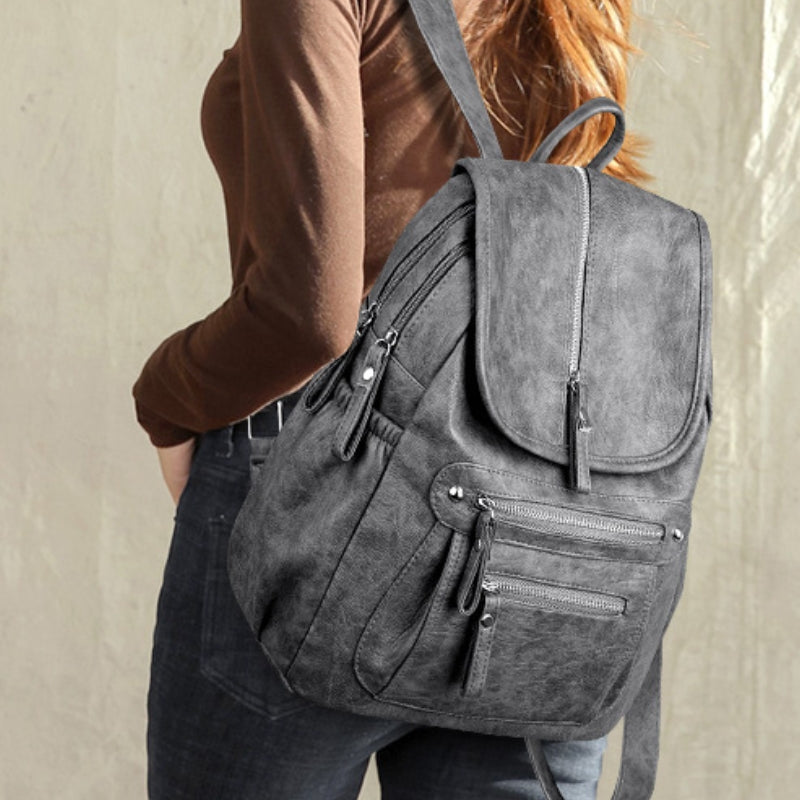Zoe – Adjustable Strap Bag with Zipper Pocket