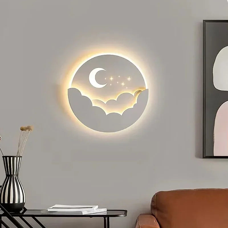 LunaGlow – Ronde LED Wandlamp met Maan- en Sterrenontwerp Velani