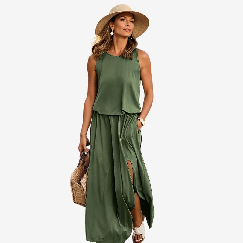 Women Sleeveless Dress With Round Neck Design