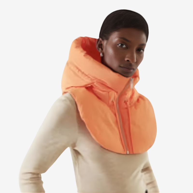Camille – Hooded with drawstring and removable neck cover
