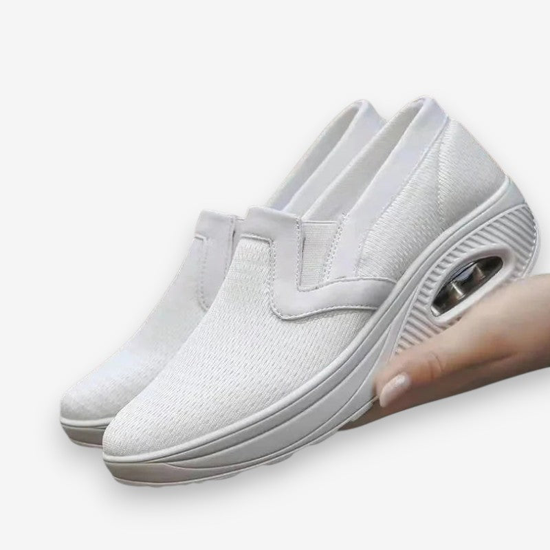 Luna – Round Toe Shoes With Lace Free Design