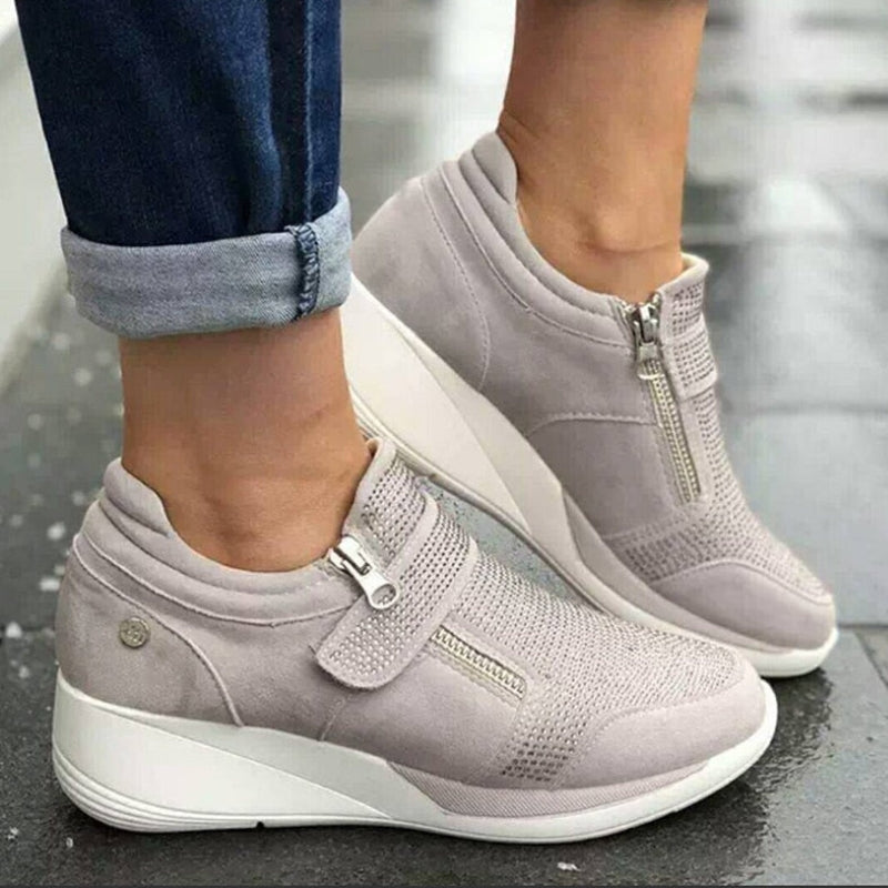 Nina – Round Toe Shoes with Zipper Design