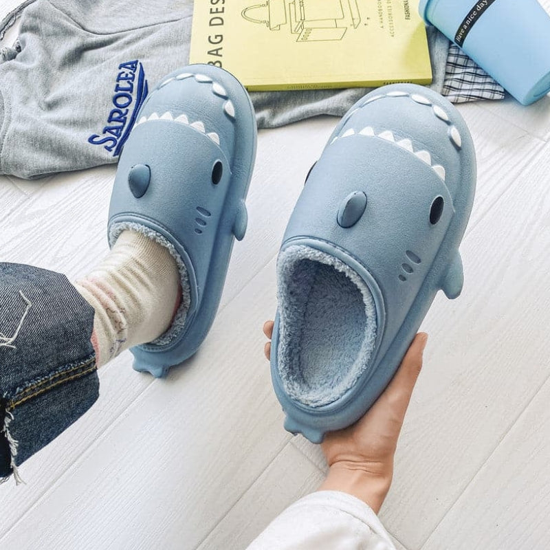 AquaFin – Slippers with Round Toe and Fish Inspired Design