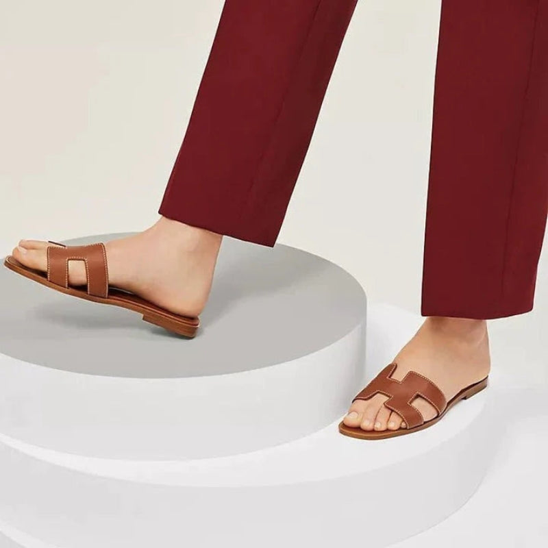 Amelia – Flat Strap Sandals with Non-Slip Sole