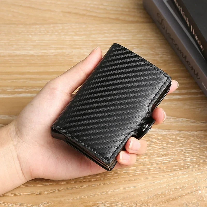 Mia – Decorative wallet with button closure
