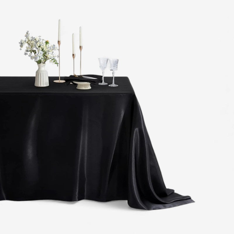 LuxeSatin – Tafelkleed met Wasbaar Ontwerp Velani