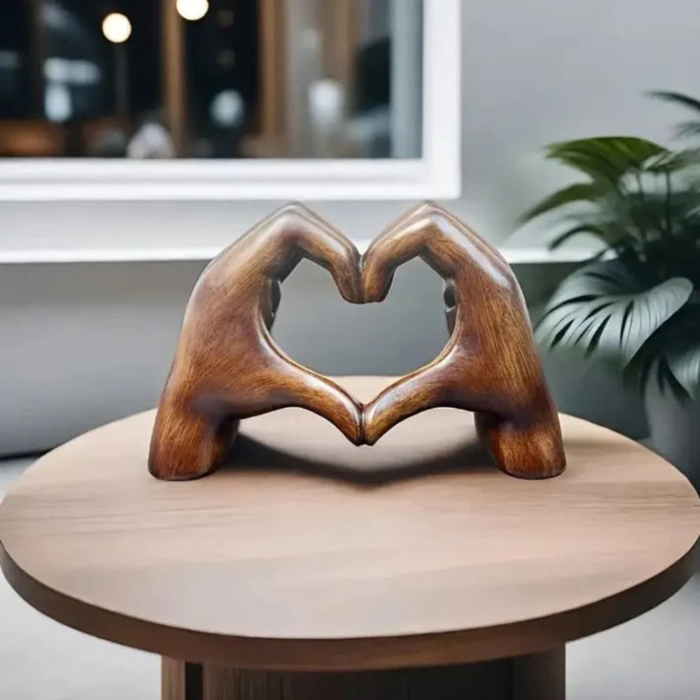 HeartCraft – Handgemaakte sculptuur van het liefdessymbool voor decoratie Velani