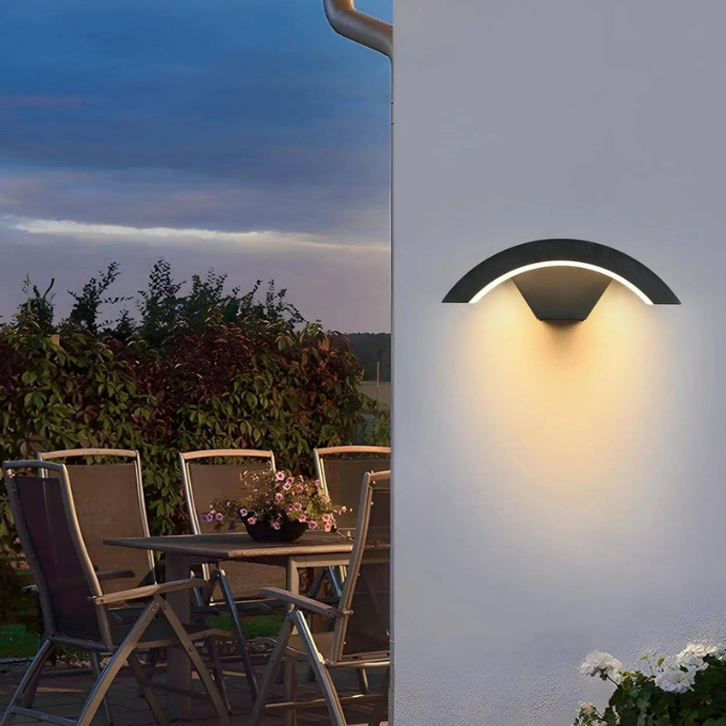 LumaCurve – Wall Lamp with Curved Arm & Half-Moon Shade