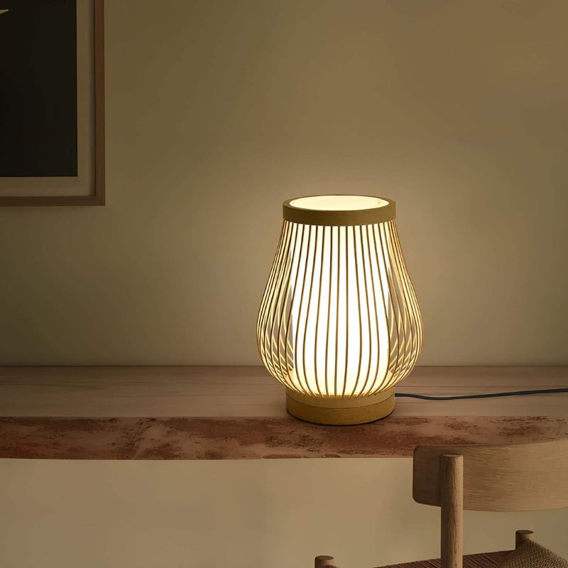 GlowCage – Open-Cage Table Lamp