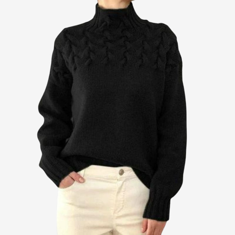 Luna – Long Sleeve Sweater with Round Neck and Ribbed Hem