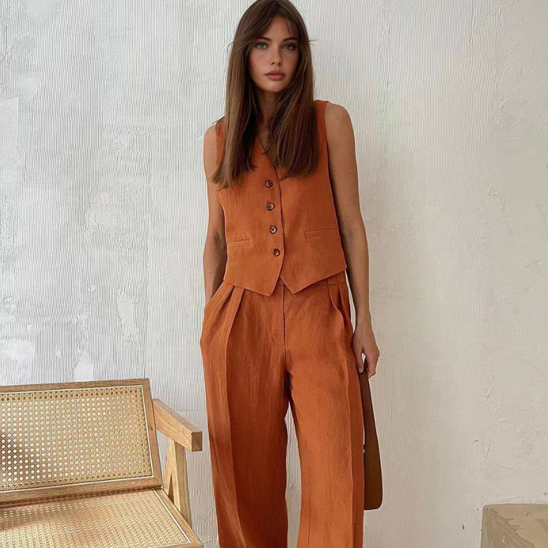 Amira – Mouwloos V-hals Gilet met Knopen en Wijde Broek met Losse Pasvorm Velani