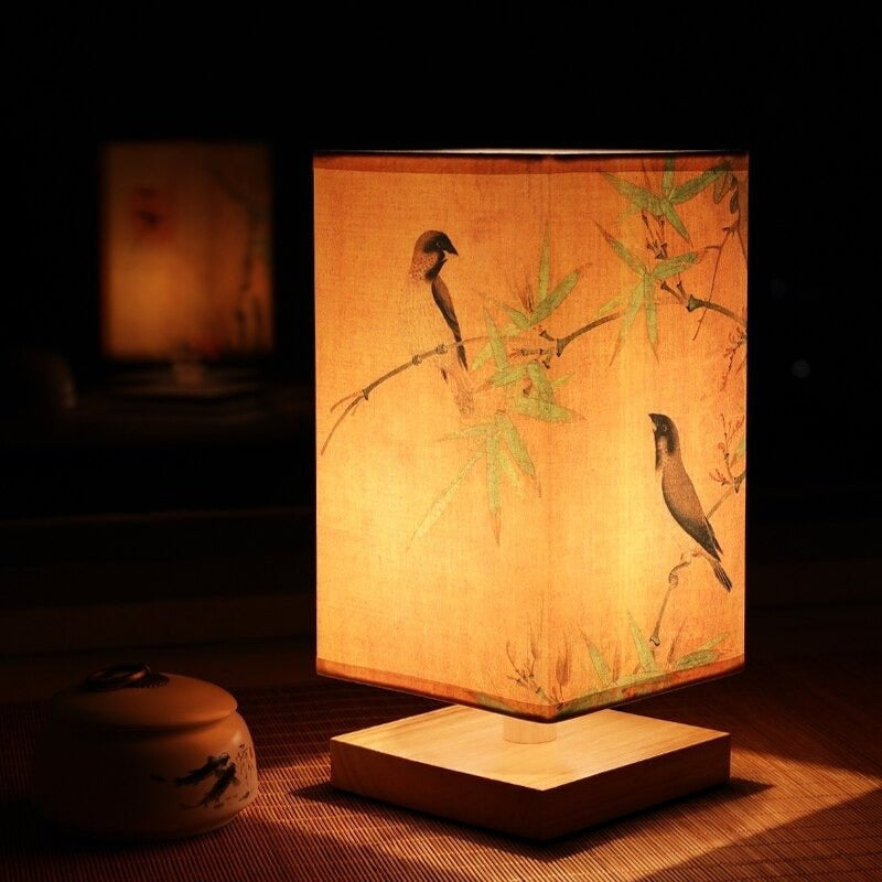 LumaFlora – Decorative LED Table Lamp with Floral Print