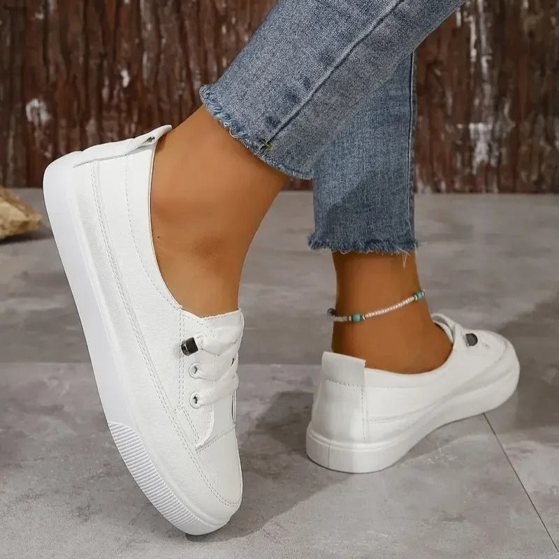 Amelia – Round Toe Flats With Adjustable Laces Design