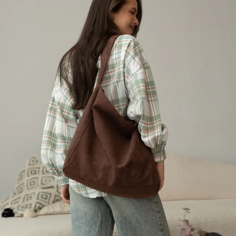 Mia – Women's Shoulder Bag with Long Shoulder Strap