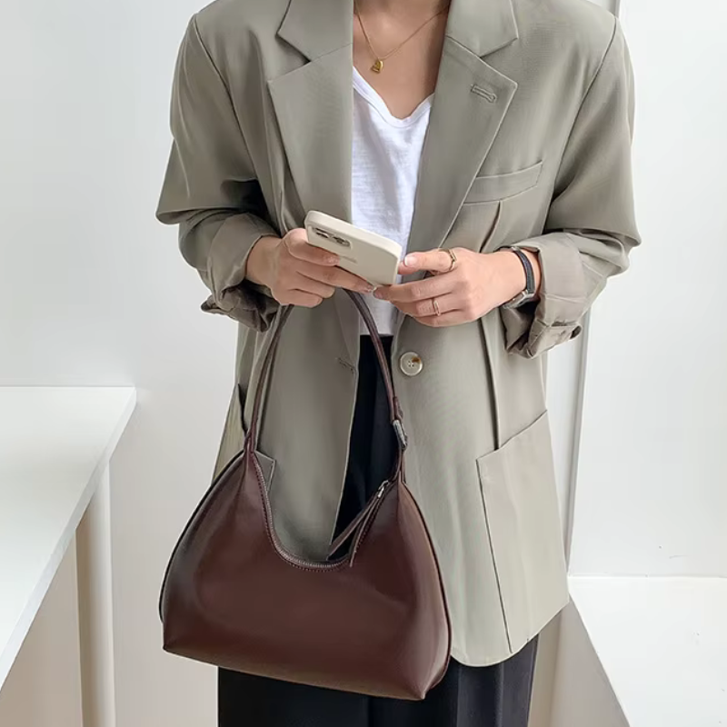 Olivia – Women's Bag with Adjustable Shoulder Strap and Zipper Pocket