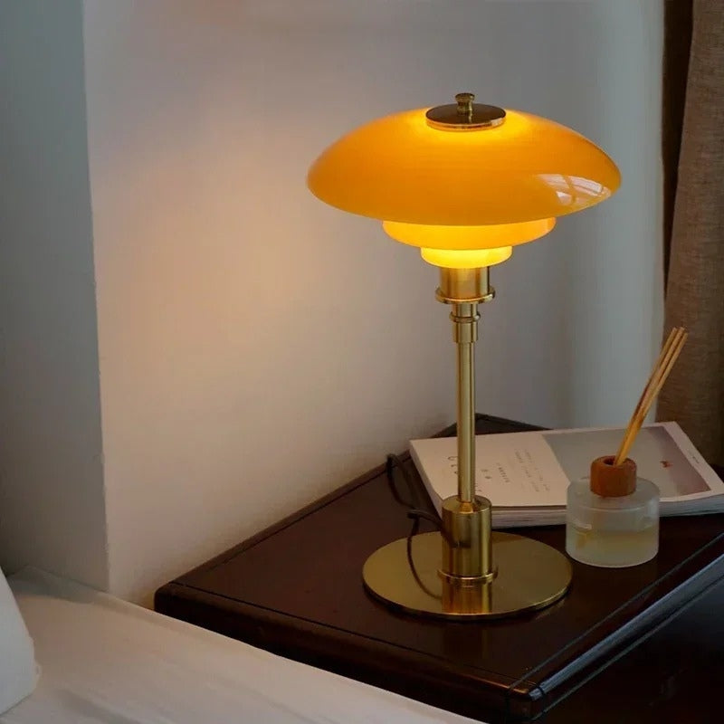 UmbraGlow – LED Tafellamp met Parapluhoge Ontwerp Velani
