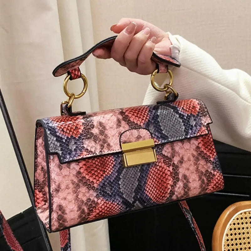 Bella – Handbag with Adjustable Shoulder Strap and Print