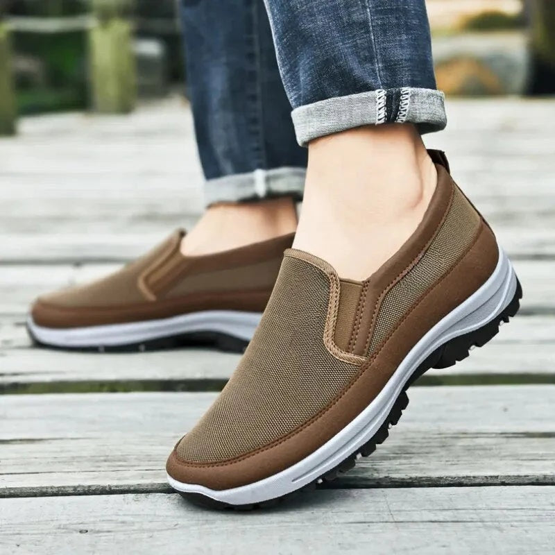 Heinz – Ademend Schoeisel met Ronde Neus Velani