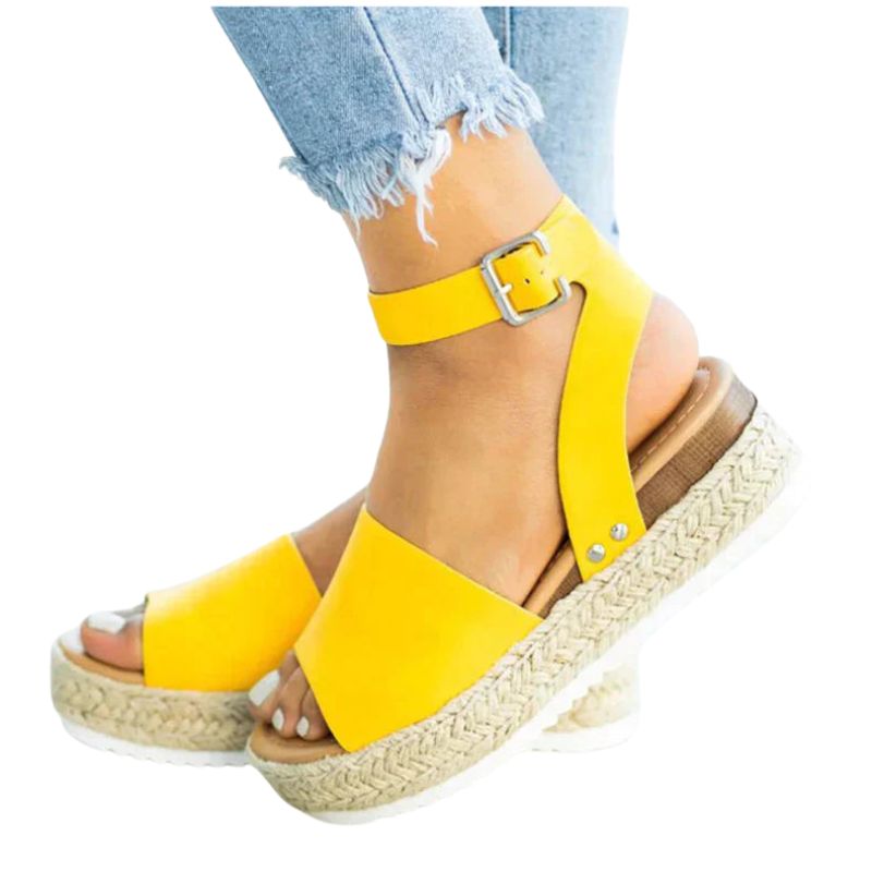 Hazel – Flats met Verstelbare Gespsluiting en Antislipzool Velani