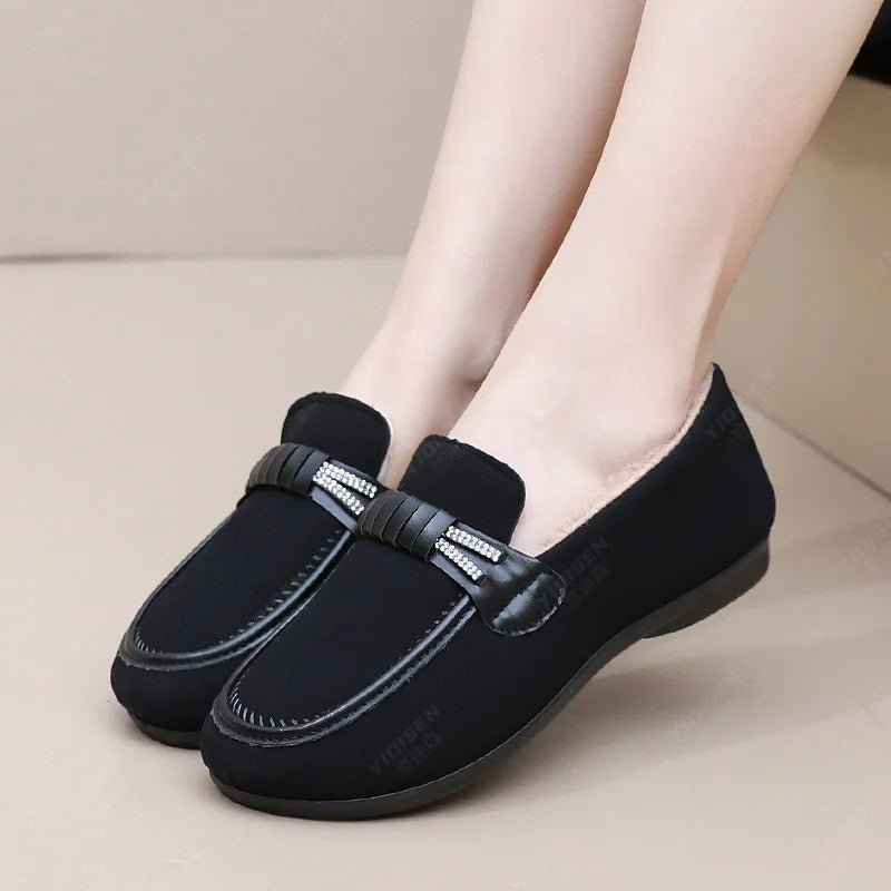 Lily – Round Toe Shoes With Non Slip Grip And Fur Design