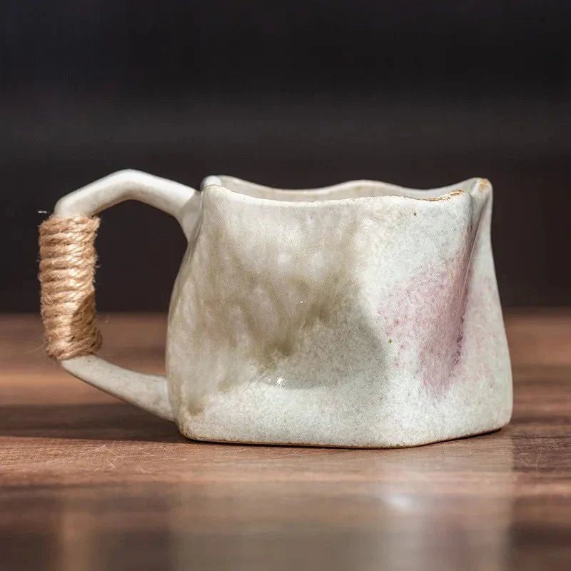 BrewEase – Koffiemok met Touwhandgreep Ontwerp Velani