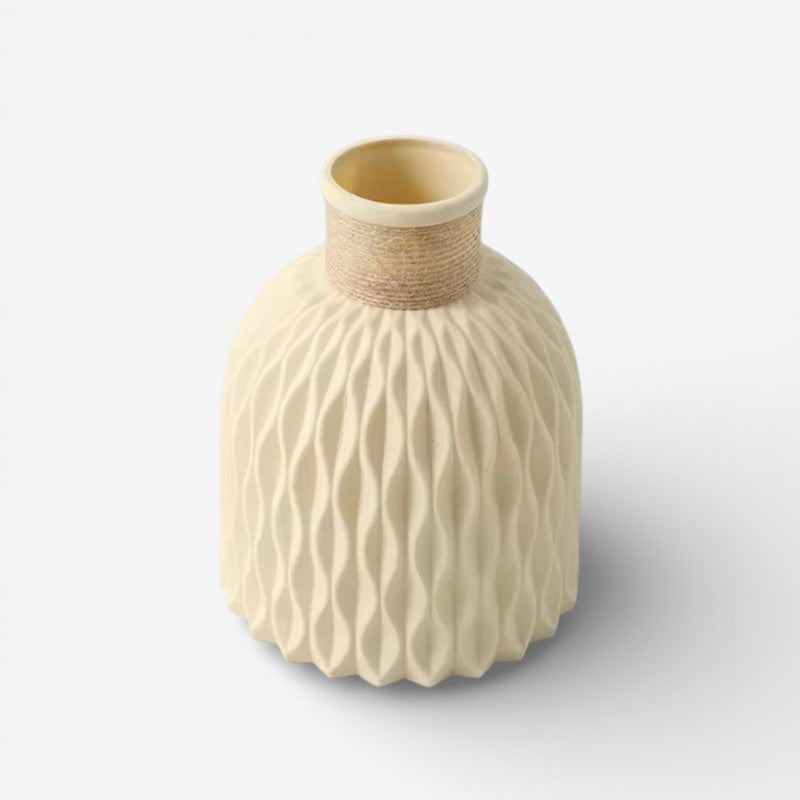 TropiKnot – Decorative Flower Vase with Pineapple-Inspired Design