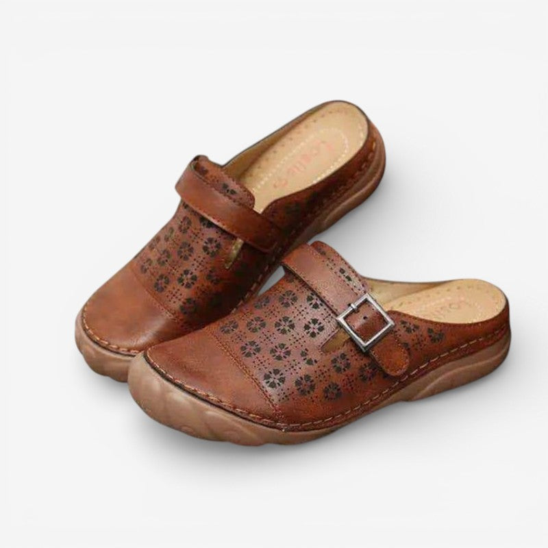 Lily – Round Toe Slippers With Floral Pattern And Anti Slip Grip