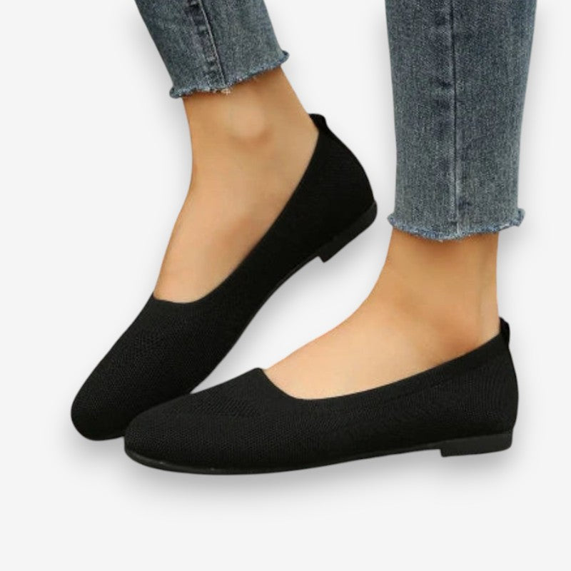 Olivia – Round Toe Flats With Breathable Design