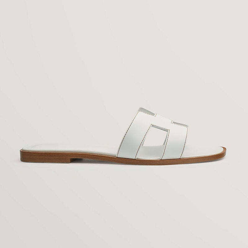 Amelia – Flat Strap Sandals with Non-Slip Sole
