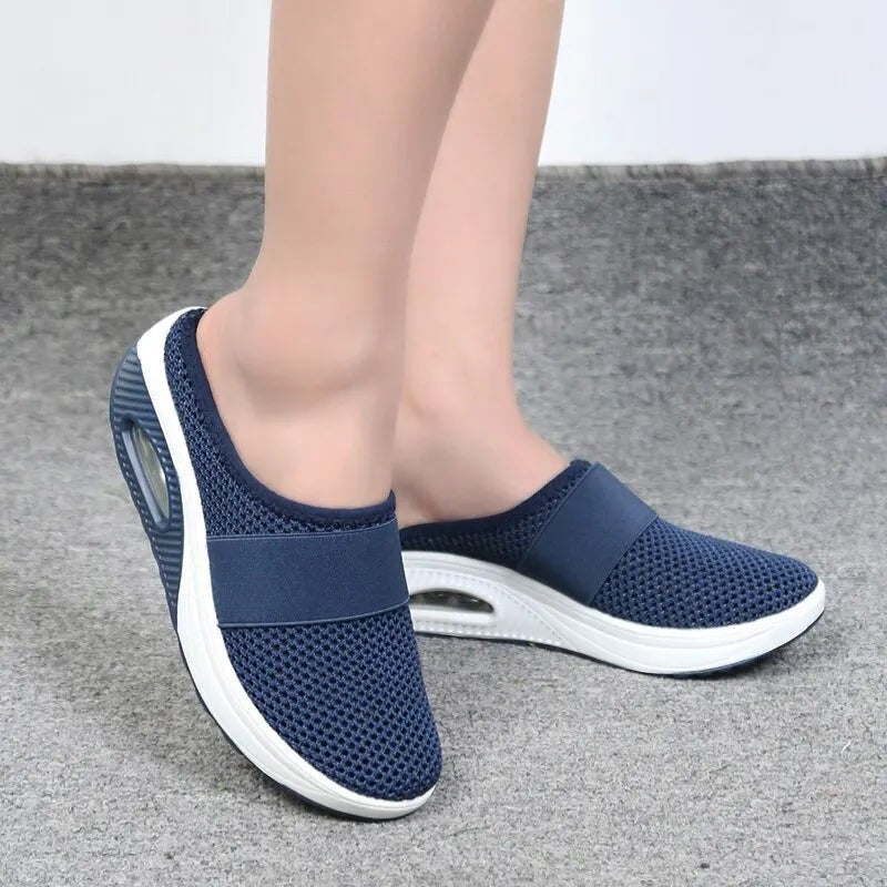 Abigail – Ronde neus wedges schoenen met ademend ontwerp Velani