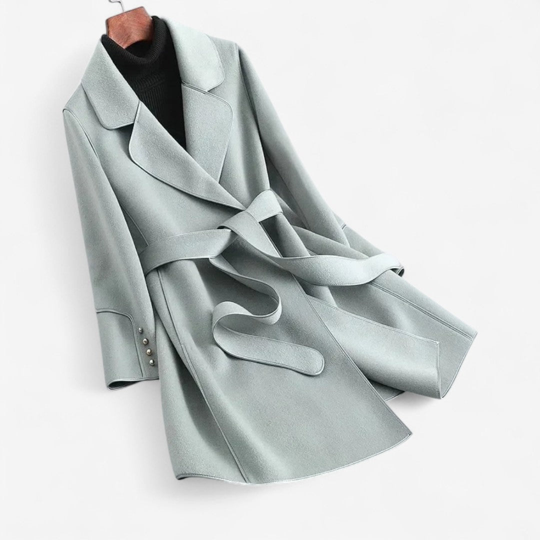 Lucie – Reverskraagjas met lange mouwen en verstelbare riem Velani