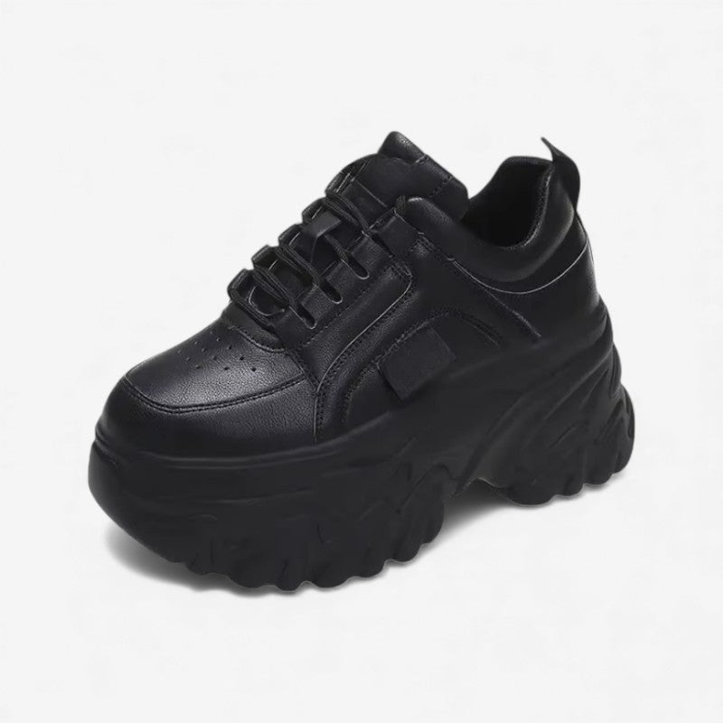 Ella – Chunky sole sneakers with lace-up and round-toe design