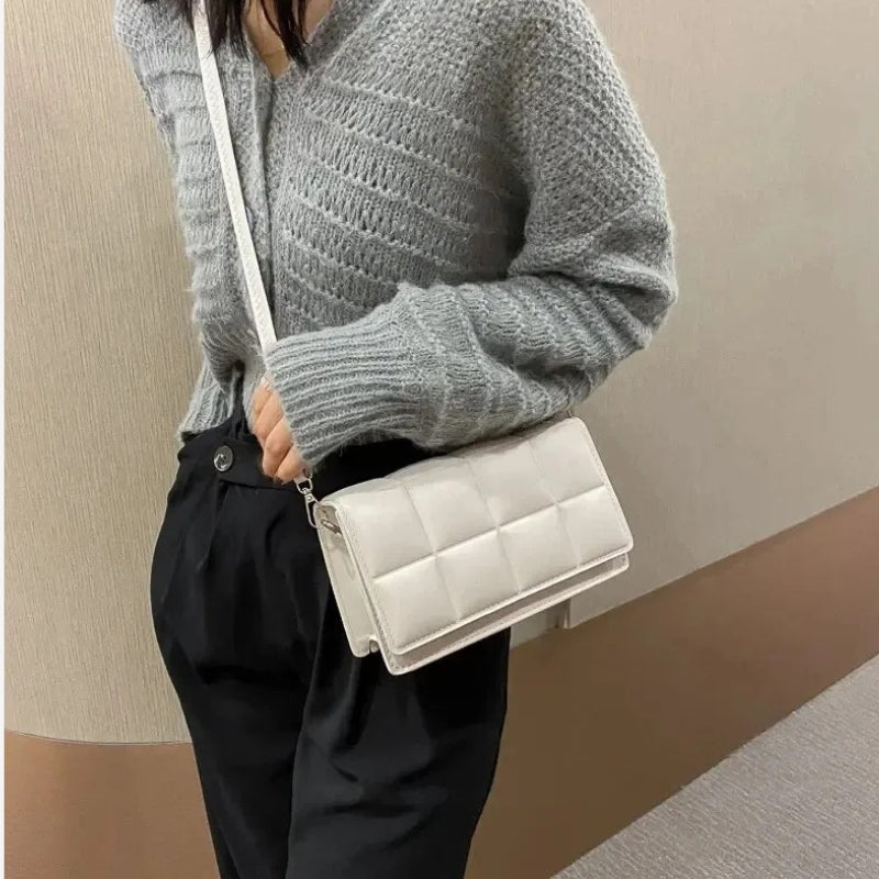 Lily – Women's Cube Bag with Button Closure