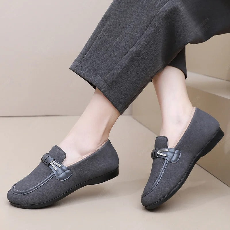 Lily – Round Toe Shoes With Non Slip Grip And Fur Design