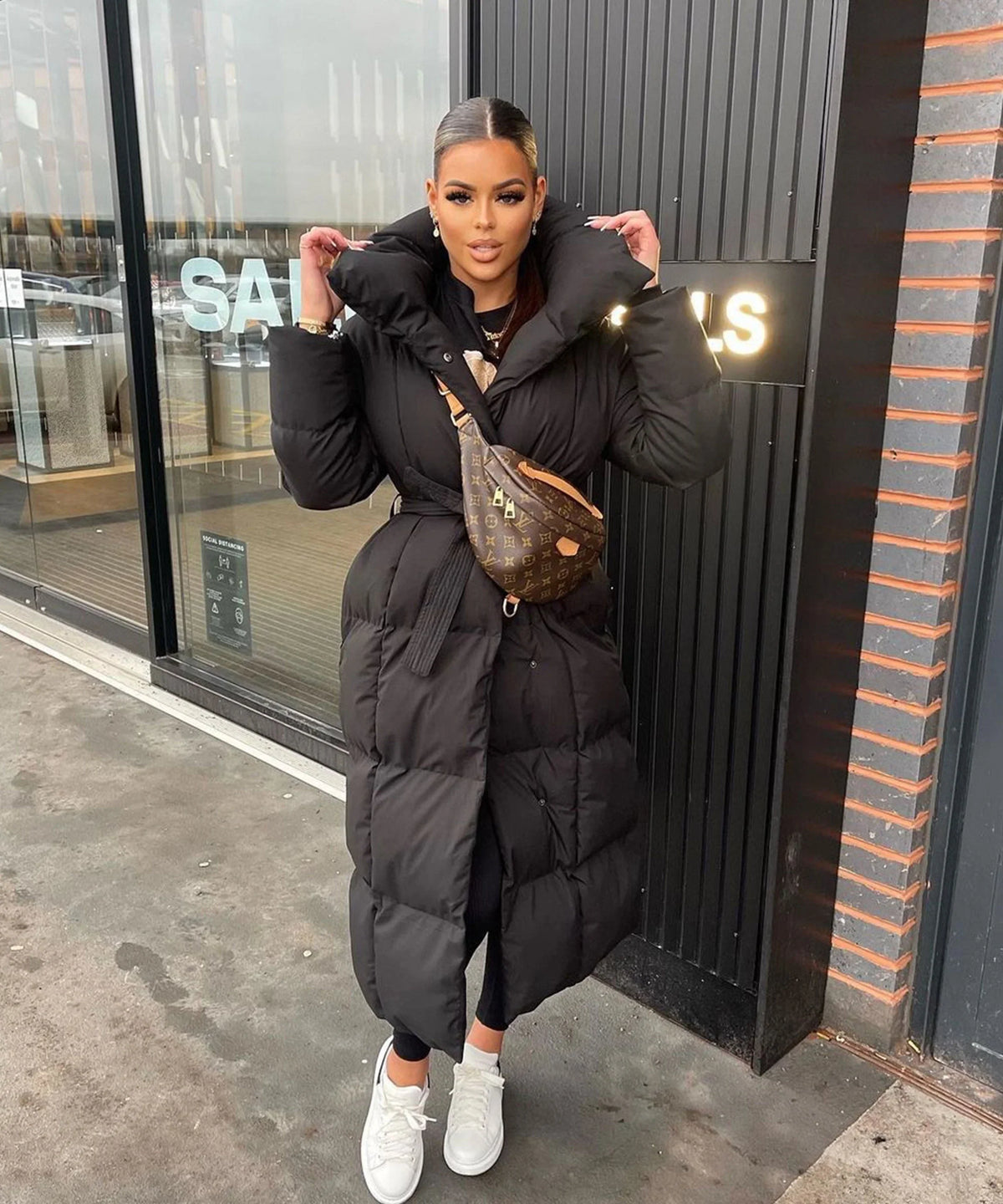 Thermal - Women’s Long Quilted Parka with Belt and Collar