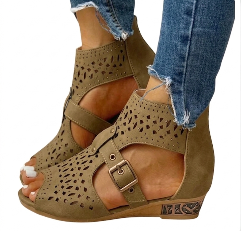 Emilia – Sandals with Back Zipper and Adjustable Buckle Closures