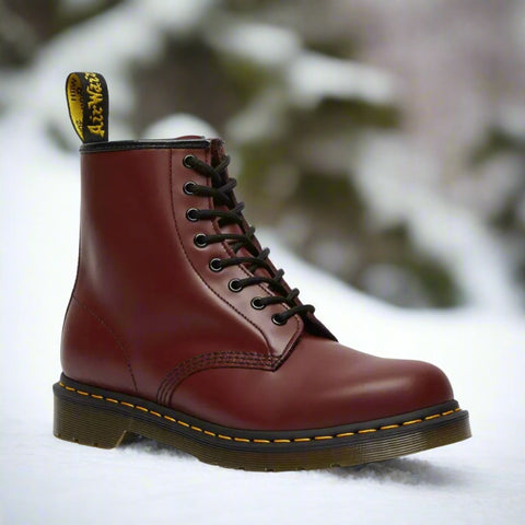 Ravellor – Round Toe Boots with Lace Closure