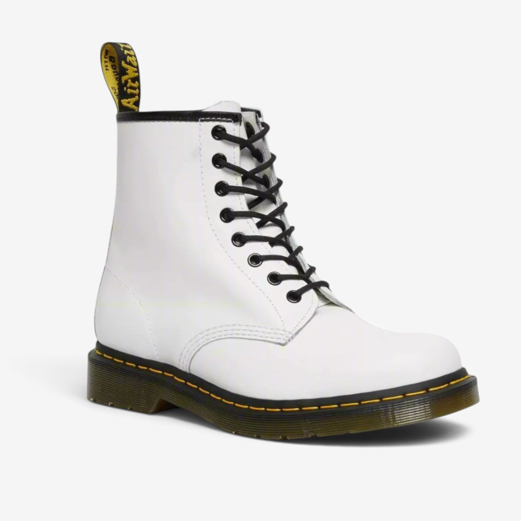 Ravellor – Round Toe Boots with Lace Closure