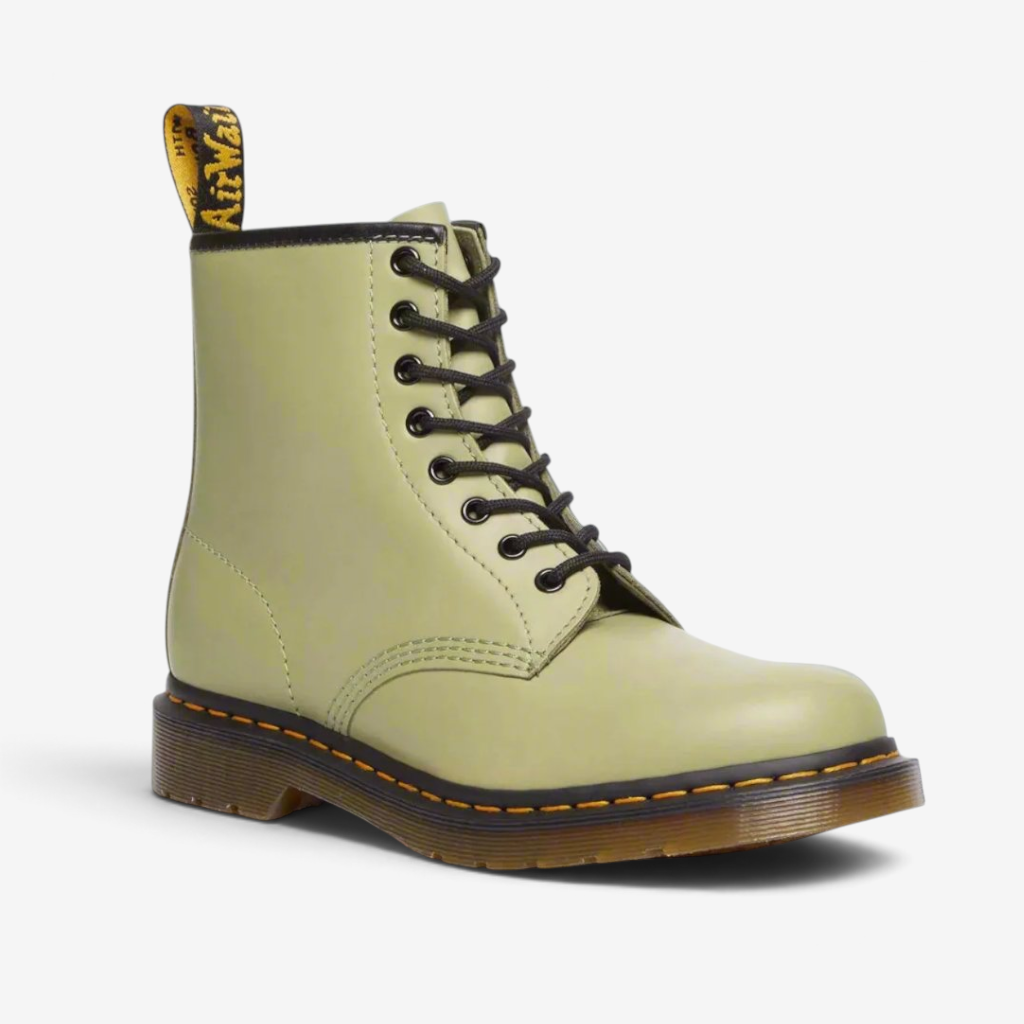 Ravellor – Round Toe Boots with Lace Closure