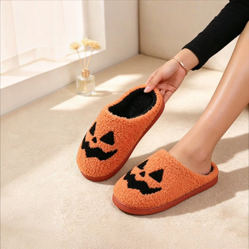 Halen - Pumpkin Face Halloween Slippers