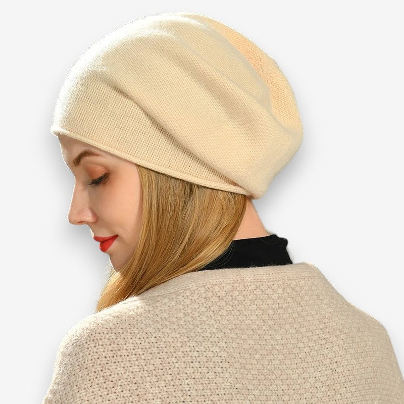 Clara – Round Hat with Foldable Design