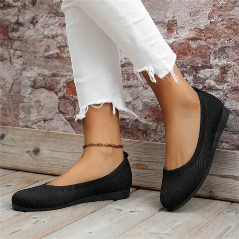 Women’s Round Toe Shoes