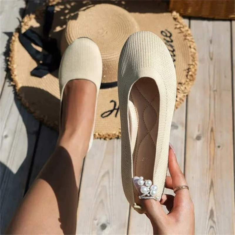 Women’s Round Toe Shoes