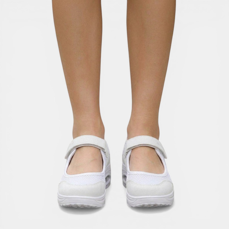 Men's Stylish Ventilated Round Toe Sneakers
