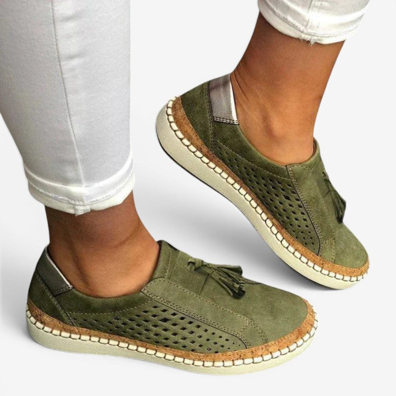 Women's Flat Shoes with Tassel Detail and Non Slip Sole