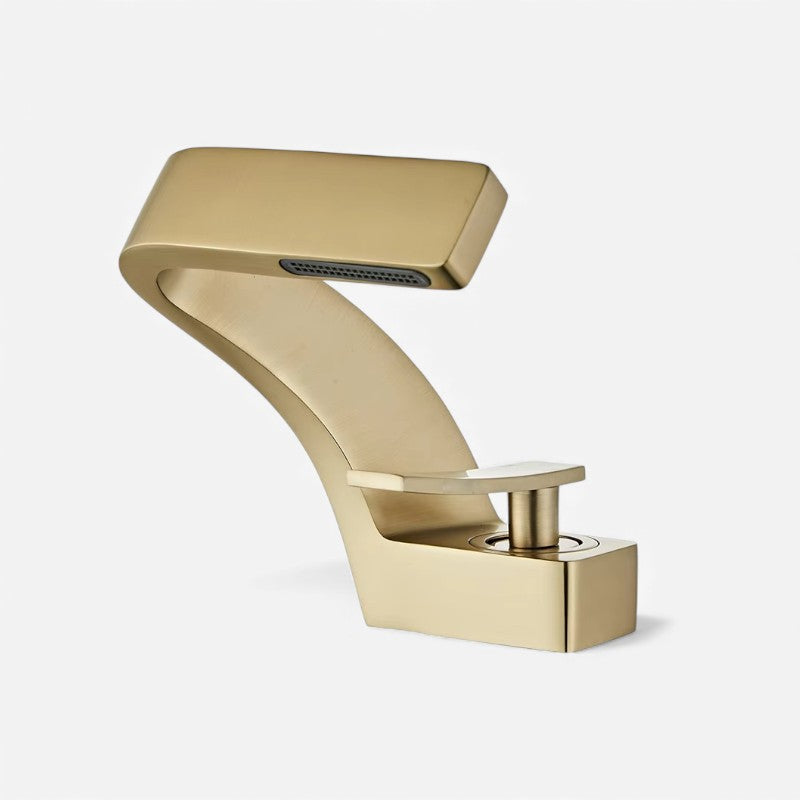 FlowLine – Moderne Gebogen Kraan voor Soepele Waterstroom Velani